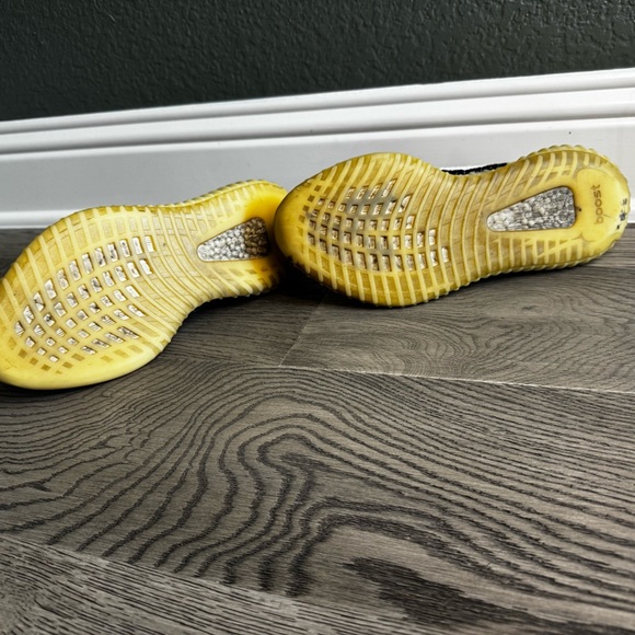 Addias Yeezy boost 350 V2 - Picture 6 of 9